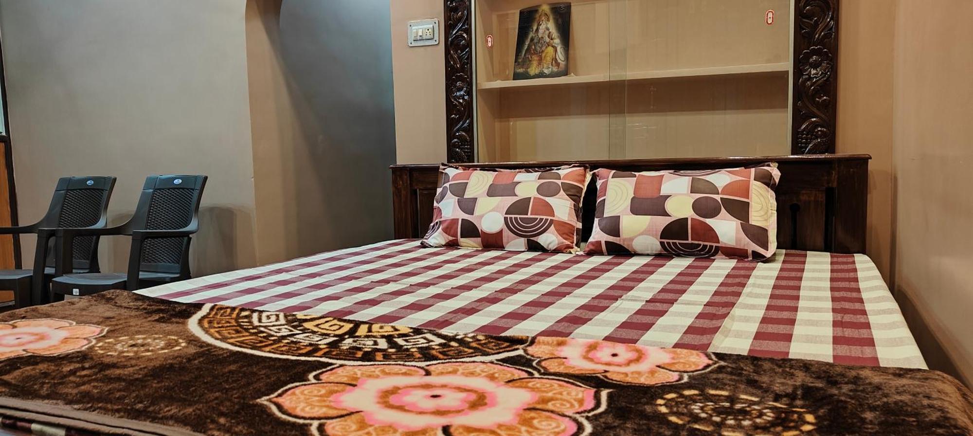 Guru Krupa Home Stay Tiruvannāmalai Extérieur photo